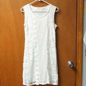 Solitaire Womans White Crochet Lace Sleeveless Dress, Medium